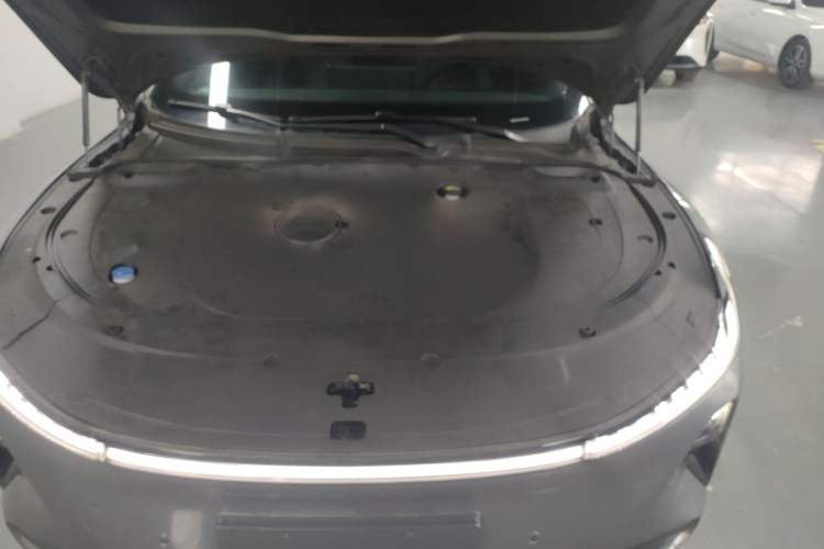 Used CHANGAN NEVO A07 2025 Blue Whale Pure Electric Version 625 Luxury Model Engine Bay