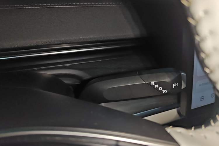 Used CHANGAN NEVO A07 2025 Range-Extended "True Fragrant" Edition 230 Flagship Model Gear Lever