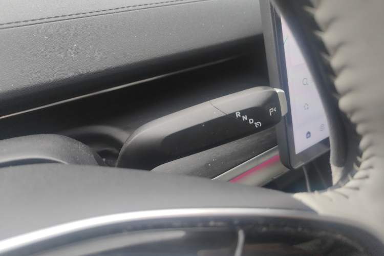 Used CHANGAN NEVO A07 2025 Range-Extended "True Fragrant" Edition 230 Flagship Model Gear Lever