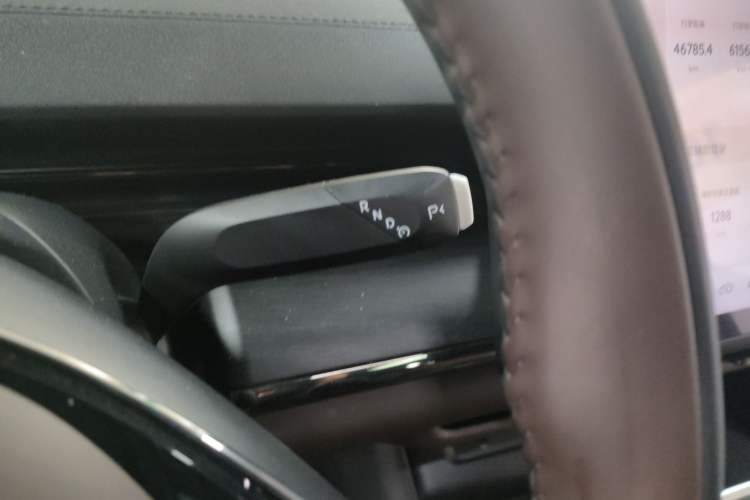 Used CHANGAN NEVO A07 2025 Blue Whale Pure Electric Version 625 Luxury Model Gear Lever