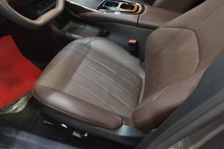 Used CHANGAN NEVO A07 2025 Blue Whale Pure Electric 625 Flagship Model Left Front Seat
