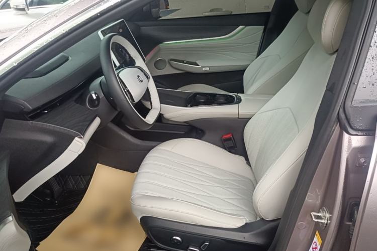 Used CHANGAN NEVO A07 2025 All-Electric "True Fragrance" Edition 710-Mile Long-Range Version Left Front Seat
