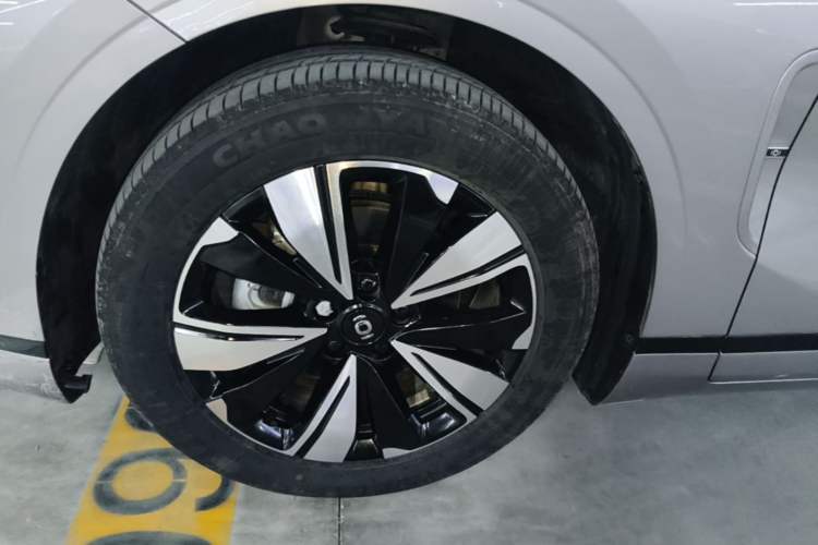 Used CHANGAN NEVO A07 2025 All-Electric "Real Bargain" 525 Luxury Model Left Front Wheel Hub