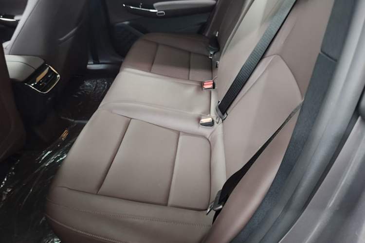 Used CHANGAN NEVO A07 2025 Blue Whale Range-Extending Model 140 Elite Version Left Rear Seat