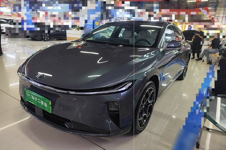 CHANGAN NEVO A07 2025 Blue Whale Pure Electric 710 Flagship Model