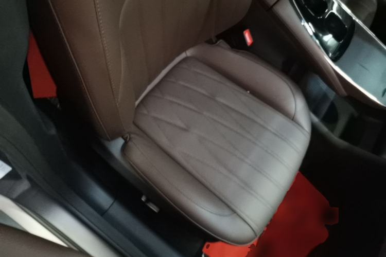 Used CHANGAN NEVO A07 2025 Blue Whale Pure Electric 625 Flagship Model Right Front Seat