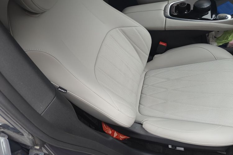 Used CHANGAN NEVO A07 2025 All-Electric "True Fragrance" Edition 710-Mile Long-Range Version Right Front Seat