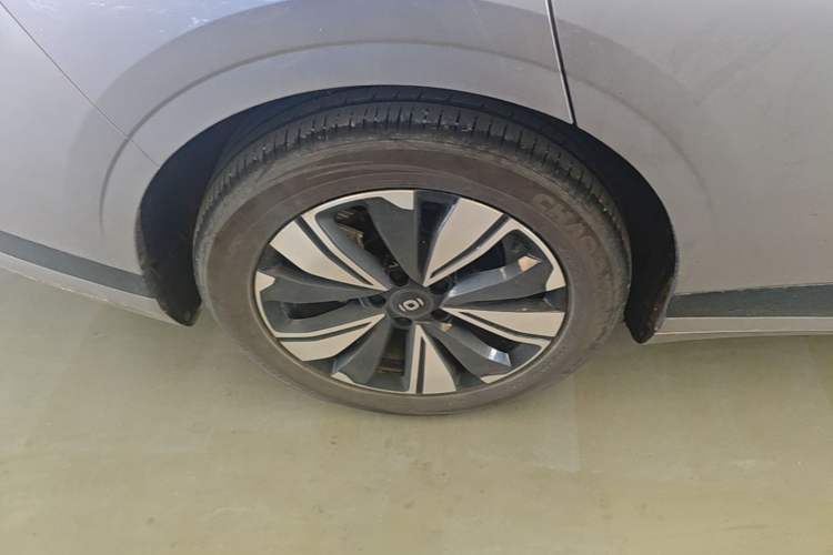 Used CHANGAN NEVO A07 2025 Range-Extended "Truly Delicious" 140 Elite Version Right Rear Wheel Hub