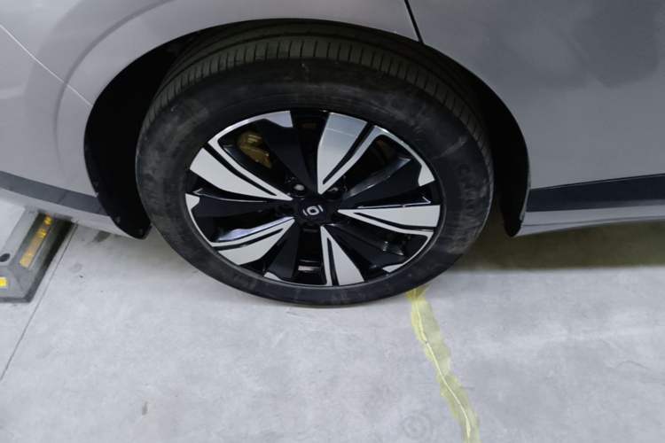 Used CHANGAN NEVO A07 2025 All-Electric "Real Bargain" 525 Luxury Model Right Rear Wheel Hub