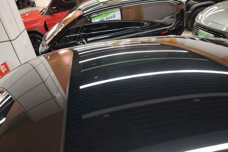 Used CHANGAN NEVO A07 2025 Blue Whale Range-Extending Model 140 Elite Version Roof