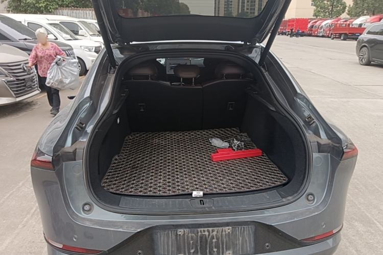 Used CHANGAN NEVO A07 2025 Blue Whale Pure Electric Version 625 Luxury Model Trunk
