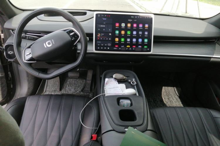 Used CHANGAN NEVO A07 2025 Blue Whale Pure Electric 625 Flagship Model Center Console