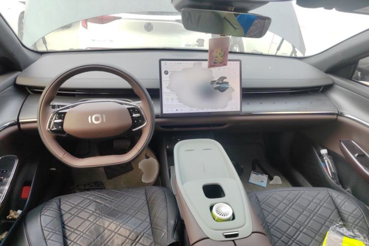 Used CHANGAN NEVO A07 2025 Blue Whale Pure Electric Version 625 Luxury Model Center Console