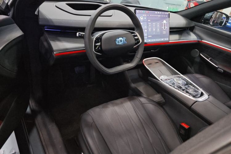 Used CHANGAN NEVO A07 2025 Blue Whale Range-Extending Version 230 Flagship Model Center Console