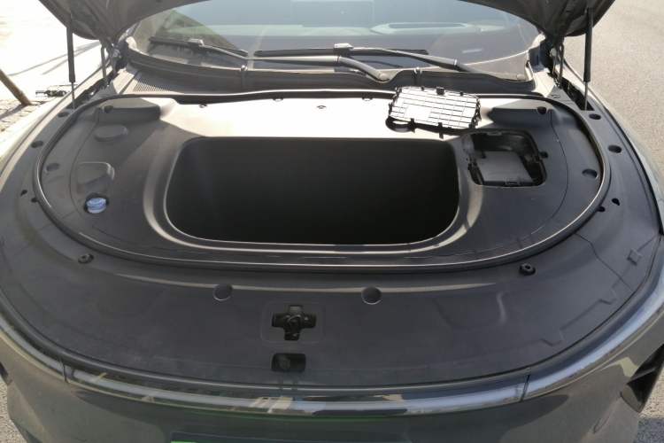 Used CHANGAN NEVO A07 2025 Blue Whale Pure Electric 625 Flagship Model Engine Bay
