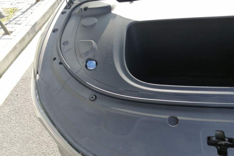 Used CHANGAN NEVO A07 2025 Blue Whale Pure Electric 625 Flagship Model Engine Bay Right