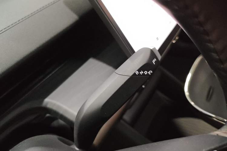 Used CHANGAN NEVO A07 2025 All-Electric "Real Bargain" 525 Luxury Model Gear Lever
