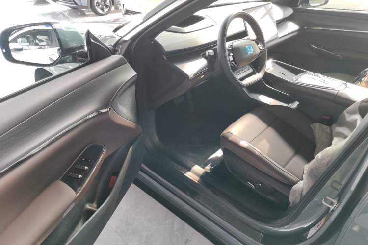 Used CHANGAN NEVO A07 2025 Blue Whale Range-Extending Model 140 Elite Version Interior 3