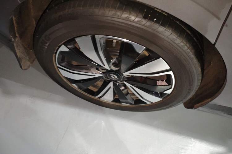 Used CHANGAN NEVO A07 2025 All-Electric "Real Bargain" 525 Luxury Model Right Rear Wheel Hub