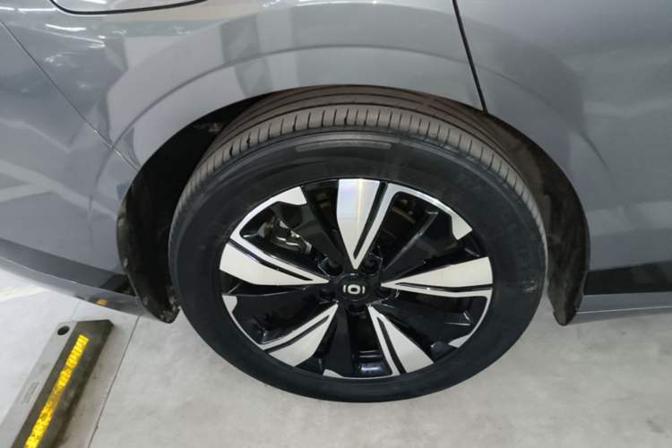 Used CHANGAN NEVO A07 2025 Blue Whale Pure Electric Version 525 Luxury Model Right Rear Wheel Hub
