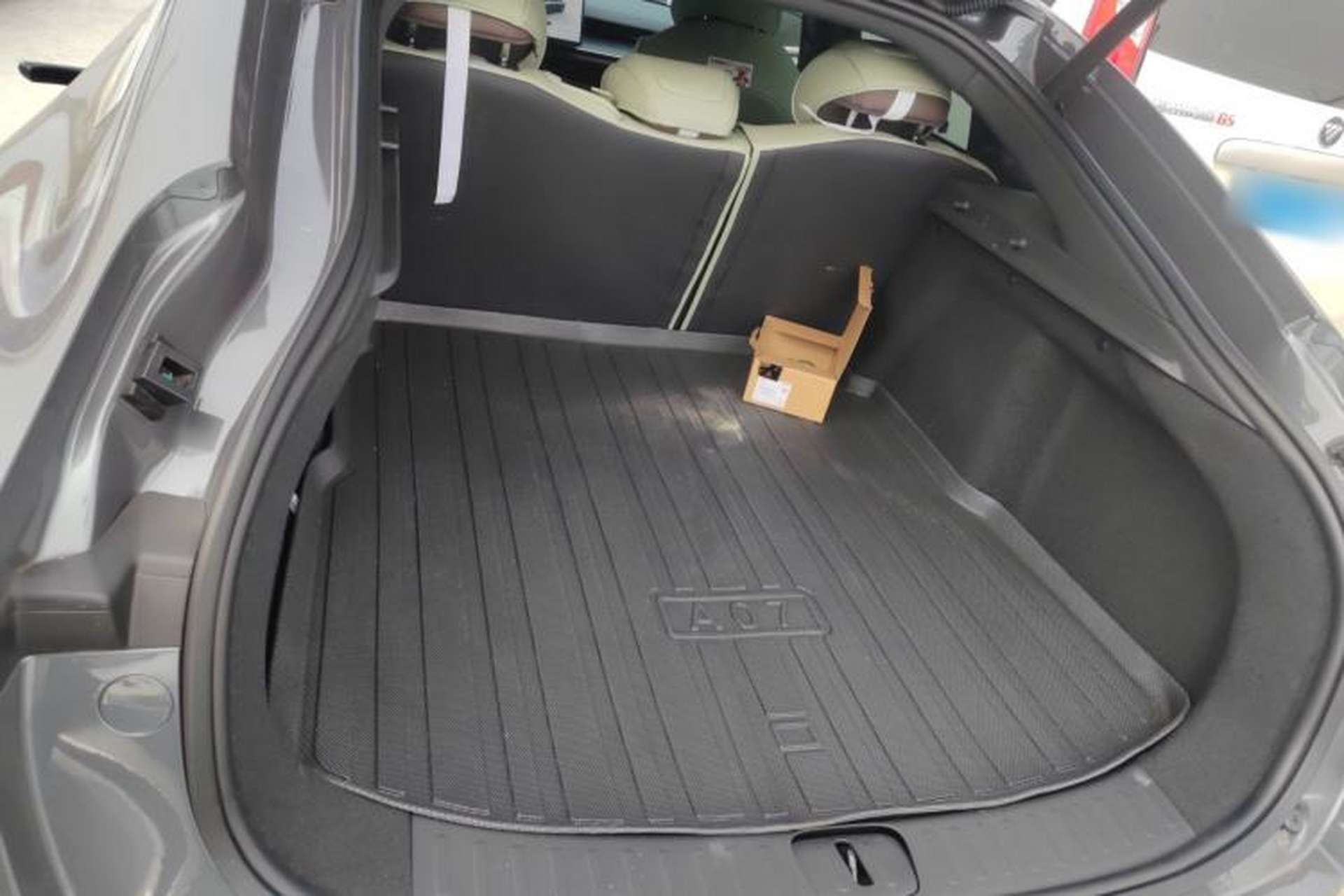 Used CHANGAN NEVO A07 2025 Blue Whale Pure Electric Version 625 Luxury Model Trunk