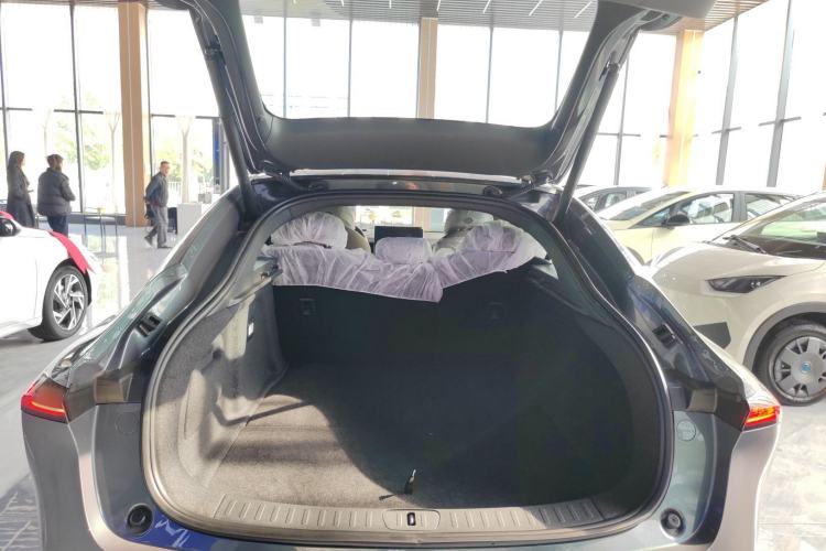 Used CHANGAN NEVO A07 2025 Blue Whale Range-Extending Model 140 Elite Version Trunk