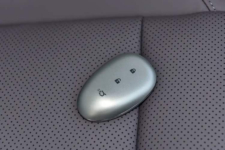 Used CHANGAN NEVO A07 2025 Blue Whale Pure Electric Version 625 Luxury Model Vehicle Key