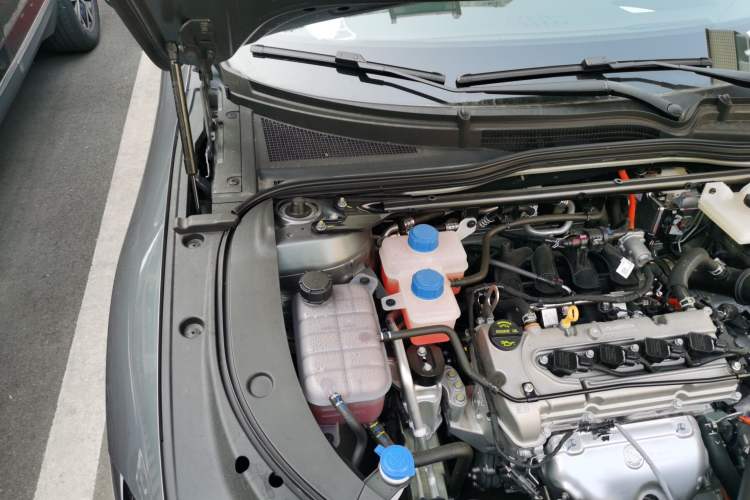Used CHANGAN NEVO A07 2025 Blue Whale Range-Extending Model 140 Elite Version Engine Bay Right