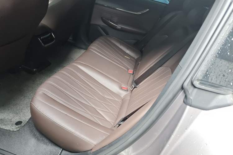 Used CHANGAN NEVO A07 2025 Pure Electric "True Fragrance" Edition 625 Flagship Model Left Rear Seat