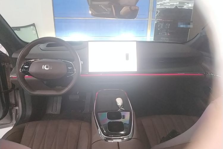 Used CHANGAN NEVO A07 2025 All-Electric "True Fragrance" Edition 710-Mile Long-Range Version Center Console