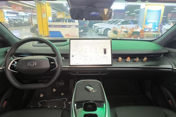 Used CHANGAN NEVO A07 2025 Blue Whale Range-Extending Model 140 Elite Version Center Console
