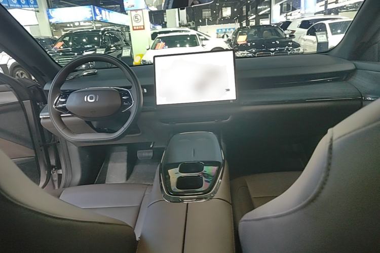 Used CHANGAN NEVO A07 2025 Blue Whale Pure Electric Version 525 Luxury Model Center Console