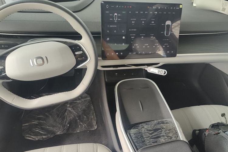 Used CHANGAN NEVO A07 2025 Range-Extended "True Fragrant" Edition 230 Flagship Model Center Console