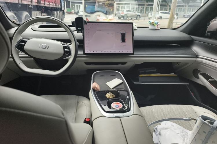 Used CHANGAN NEVO A07 2025 All-Electric "True Fragrance" Edition 710-Mile Long-Range Version Center Console