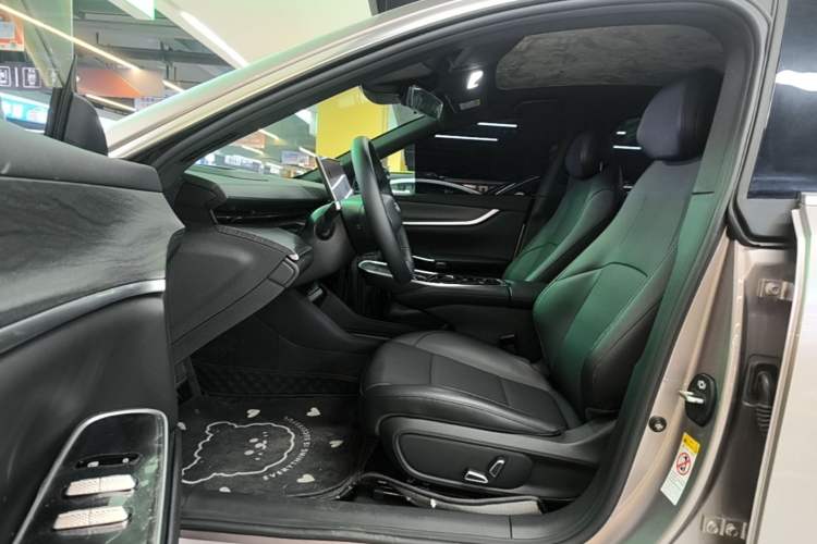 Used CHANGAN NEVO A07 2025 Blue Whale Range-Extending Model 140 Elite Version Driver Seat