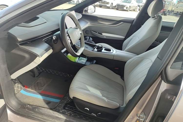 Used CHANGAN NEVO A07 2025 Blue Whale Pure Electric 710 Flagship Model Driver Seat