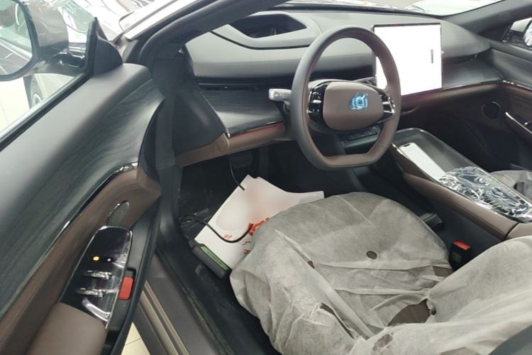 Used CHANGAN NEVO A07 2025 All-Electric "True Fragrance" Edition 710-Mile Long-Range Version Driver Seat