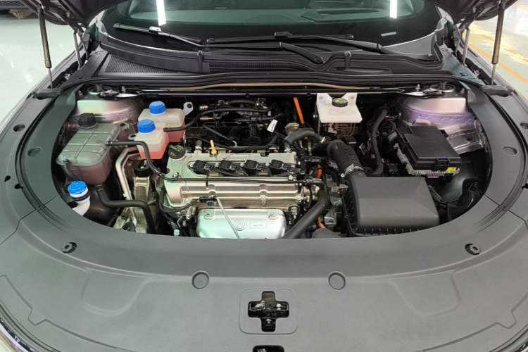 Used CHANGAN NEVO A07 2025 Blue Whale Range-Extending Model 140 Elite Version Engine Bay