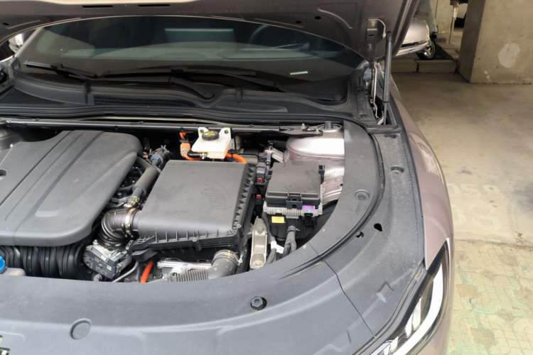 Used CHANGAN NEVO A07 2025 Blue Whale Range-Extending Version 230 Flagship Model Engine Bay Left