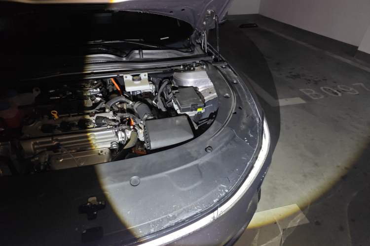 Used CHANGAN NEVO A07 2025 Blue Whale Range-Extending Model 140 Elite Version Engine Bay Left