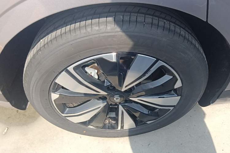 Used CHANGAN NEVO A07 2025 Blue Whale Range-Extending Model 140 Elite Version Exterior 5