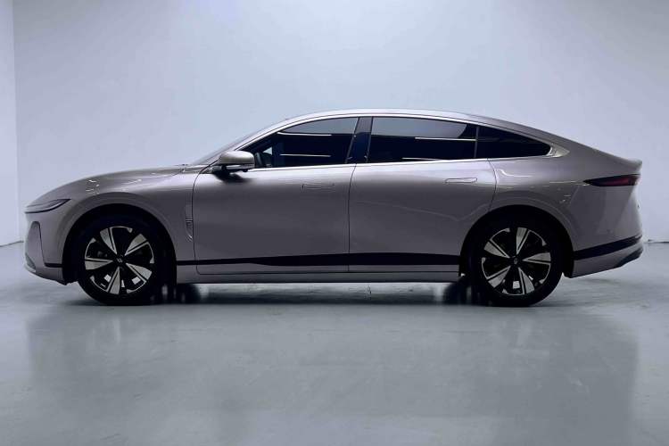 Used CHANGAN NEVO A07 2025 All-Electric "Real Bargain" 525 Luxury Model Exterior 8