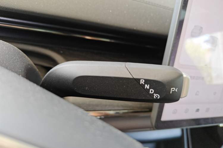 Used CHANGAN NEVO A07 2025 Range-Extended "True Fragrant" Edition 230 Premium Version Gear Lever