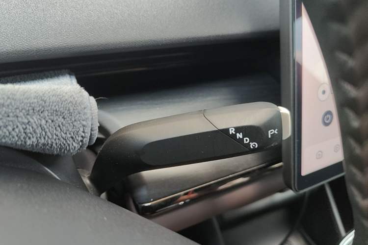 Used CHANGAN NEVO A07 2025 Pure Electric Collector's Edition Gear Lever