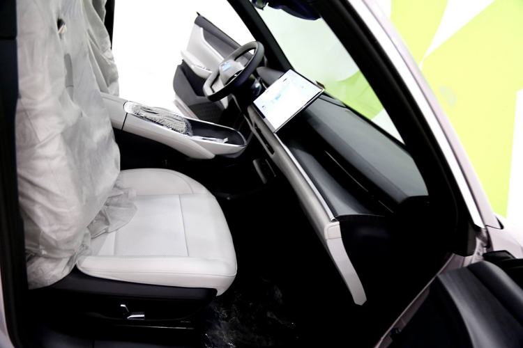 Used CHANGAN NEVO A07 2025 Blue Whale Range-Extending Model 140 Elite Version Interior 4