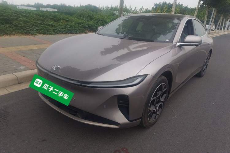 CHANGAN NEVO A07 2025 Blue Whale Pure Electric 710 Flagship Model