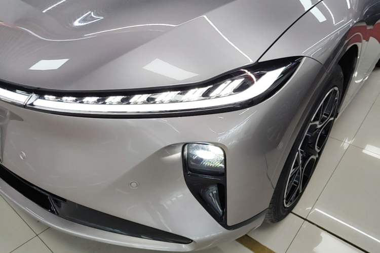 Used CHANGAN NEVO A07 2025 All-Electric "True Fragrance" Edition 710-Mile Long-Range Version Left Front Headlight