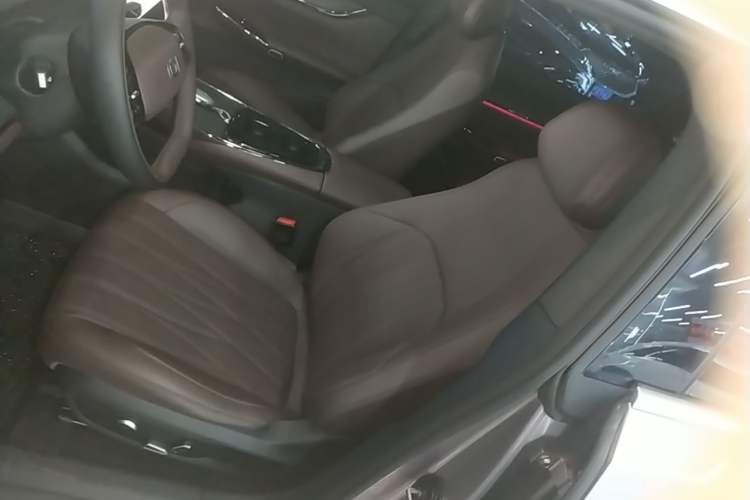 Used CHANGAN NEVO A07 2025 All-Electric "True Fragrance" Edition 710-Mile Long-Range Version Left Front Seat