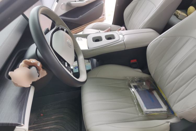 Used CHANGAN NEVO A07 2025 All-Electric "True Fragrance" Edition 710-Mile Long-Range Version Left Front Seat