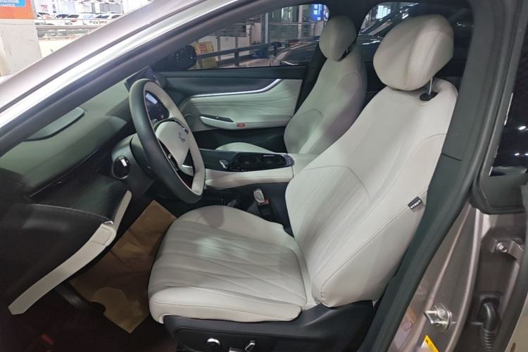 Used CHANGAN NEVO A07 2025 Blue Whale Pure Electric 625 Flagship Model Left Front Seat